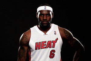 LEBRON GANA EL PRIMERO