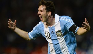 FBL-WC2014-QUALIFIERS-ARG-URU