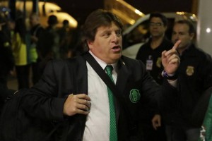 MIGUEL HERRERA LELGA A BRASIL